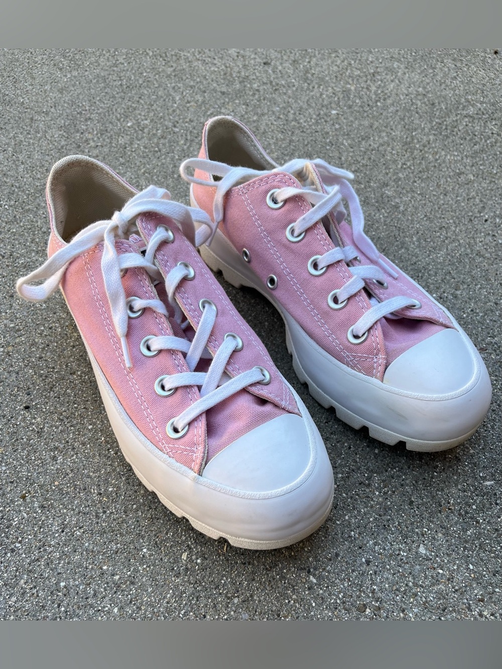 Converse Chuck Taylor All Star Lugged Chunky Platform Pink Low Top Shoes